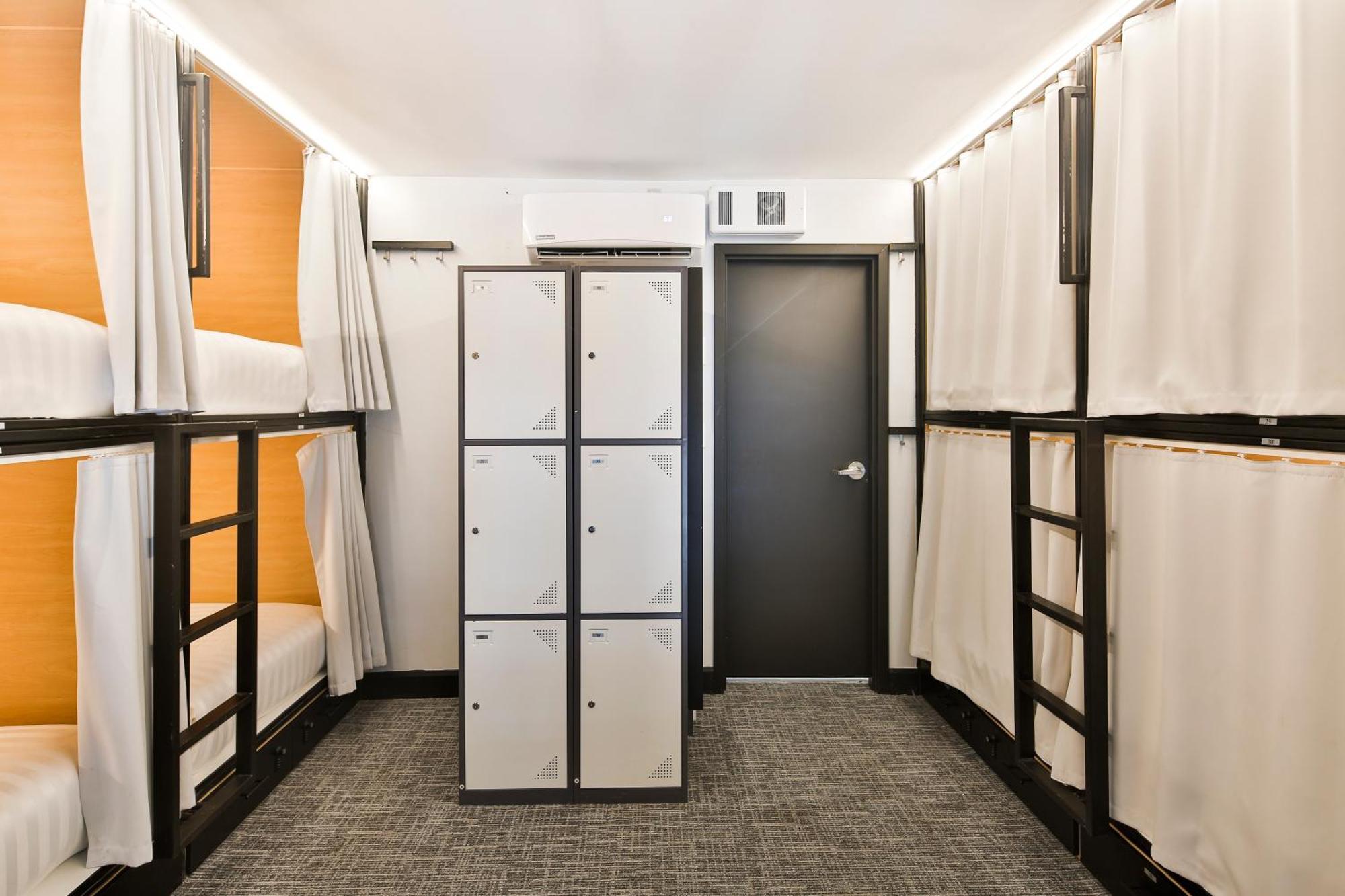Parc Avenue Hostal